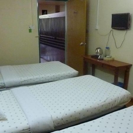 7 Hung Hung Inn Kota Kinabalu Bagian luar foto